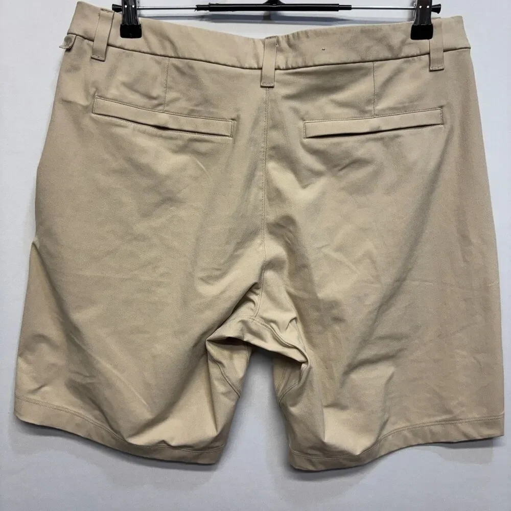 Lululemon Men ABC Shorts Classic Fit 9